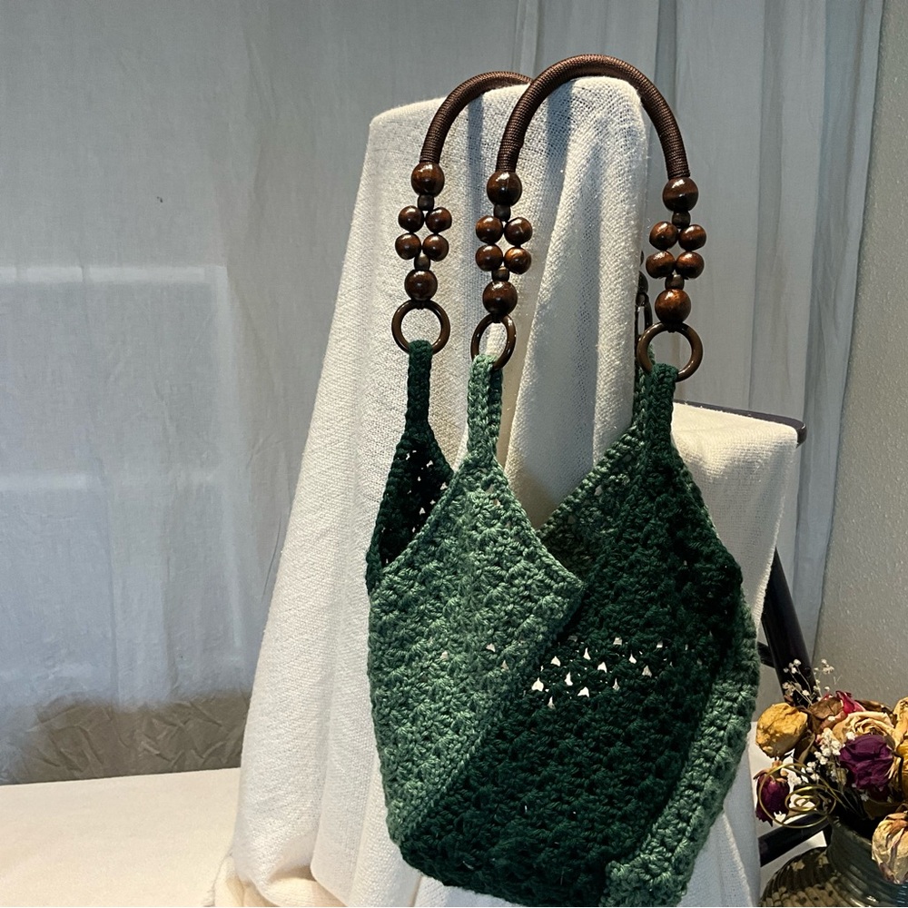 Green Crochet Hobo Bag Wooden Bead Handles Boho Cottagecore - Picture 4 of 7